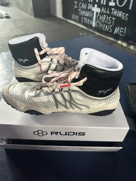 Rudis Wrestling Shoes: The Ultimate Guide for Wrestlers 3 - whitechaco.com